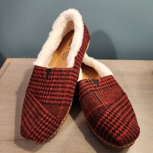 Toms Lined Alpargatas Red/Black Plaid 7.5
